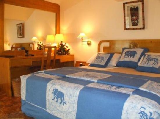 Coral Beach Hotel - Room